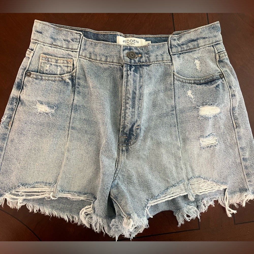 Mid wasted boutique denim shorts